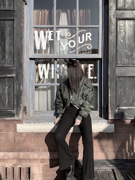 「アイテム（ボディバッグ/ウエストポーチ、シルバー系）」を使った、RUKAさん（レディース・163cm）の秋コーディネート