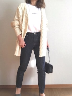 「ZOZO（ゾゾ）のスリムテーパードデニム／ワンウォッシュ［WOMEN］（デニムパンツ、ブルー系）」を使った、POCHAさん（レディース・157cm）の冬コーディネート