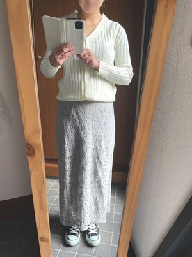 「Pierrot（ピエロ）のレースタイトロングスカート（スカート、グレー系）」を使った、POCHAさん（レディース・157cm）の春コーディネート