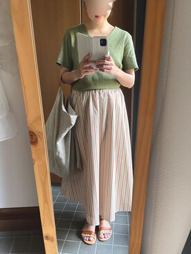「SLOBE IENA（スローブイエナ）のアイテム（スカート、ベージュ系）」を使った、POCHAさん（レディース・157cm）の夏コーディネート