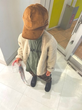 「GU（ジーユー）のアイテム（ノーカラージャケット）」を使った、kenmoxさん（キッズ・110cm）の秋コーディネート