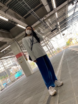 「Micherieのアイテム（トップス、ホワイト系）」を使った、sasuさん（レディース）の春コーディネート