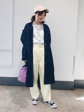 「バック」｜「アイテム（ステンカラーコート）」を使った、はるなさん（レディース・159cm）の春コーディネート