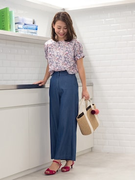 「アイテム（シャツ/ブラウス、ピンク系）」を使った、NBB STAFF03さん（レディース・163cm）の春コーディネート