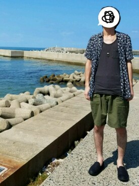 「MANEBU（マネブ）のアイテム（スリッポン）」を使った、yujiさん（メンズ・176cm）の秋コーディネート