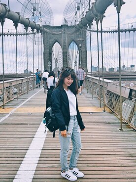 「Abercrombie&Fitch（アバークロンビーアンドフィッチ）のアイテム（MA-1）」を使った、孟孟さん（レディース・157cm）の春コーディネート