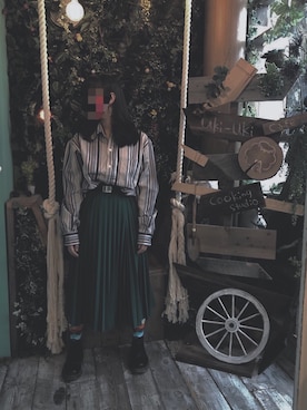 「AMERICAN HOLIC（アメリカンホリック）のプリーツロングスカート（スカート）」を使った、mmmm____e.さん（レディース・154cm）の春コーディネート