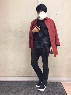 「リング」｜「アイテム（ステンカラーコート）」を使った、Mihaさん（メンズ・170cm）の冬コーディネート