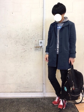 「リング」｜「アイテム（ステンカラーコート）」を使った、Mihaさん（メンズ・170cm）の冬コーディネート