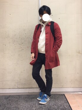 「リング」｜「アイテム（ステンカラーコート）」を使った、Mihaさん（メンズ・170cm）の冬コーディネート