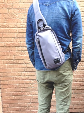 「アイテム（ボディバッグ/ウエストポーチ）」を使った、ロワードさん（メンズ・174cm）の冬コーディネート