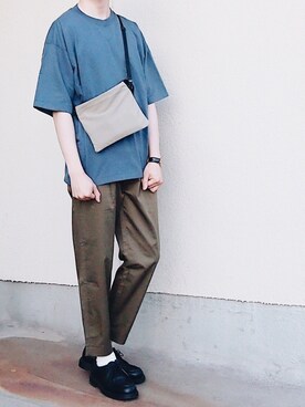 「AURALEE」｜よしおさん（メンズ・175cm）の春コーディネート