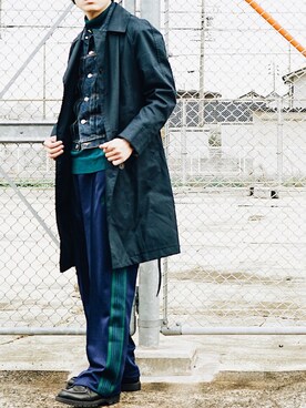 「A.P.C.」｜「アイテム（トレンチコート）」を使った、よしおさん（メンズ・175cm）の冬コーディネート