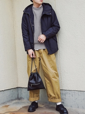 「巾着バッグ」｜「アイテム（モッズコート）」を使った、よしおさん（メンズ・175cm）の春コーディネート