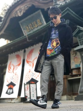 「off white」｜「アイテム（ステンカラーコート）」を使った、ジェロニモさん（メンズ・170cm）の冬コーディネート