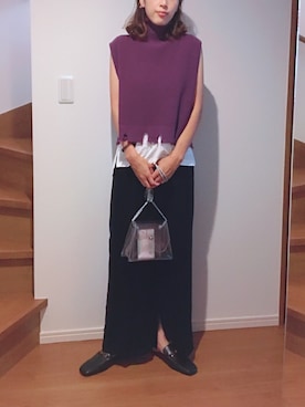 「パープル×黒」｜「アイテム（ベスト）」を使った、小太郎♡さん（レディース・166cm）の秋コーディネート