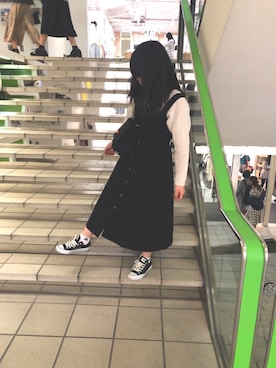 「CONVERSE（コンバース）のCONVERSE コンバース オール スター オックス / ALL STAR OX(BLACK) 32160321（スニーカー）」を使った、はるかさん（レディース・158cm・10代）の秋コーディネート