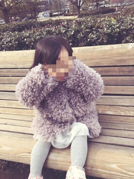 「petit main（プティマイン）のアイテム（ノーカラージャケット）」を使った、りりおさん（キッズ・90cm）の冬コーディネート