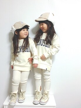 「アイラブCONVERSE」｜「アイテム（スウェット）」を使った、rinka⋆*さん（キッズ・100cm）の冬コーディネート