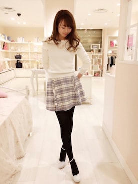 「アイテム（ネックレス、ピンク系）」を使った、LODISPOTTO OFFICIALさん（レディース・162cm）の冬コーディネート