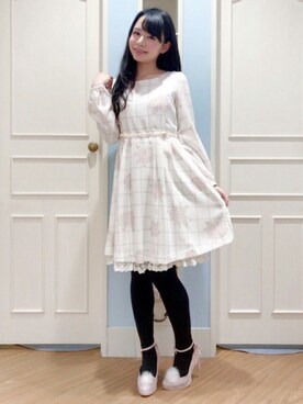 「LODISPOTTO（ロディスポット）のアイテム（ワンピース/ドレス）」を使った、LODISPOTTO OFFICIALさん（レディース・155cm）の秋コーディネート