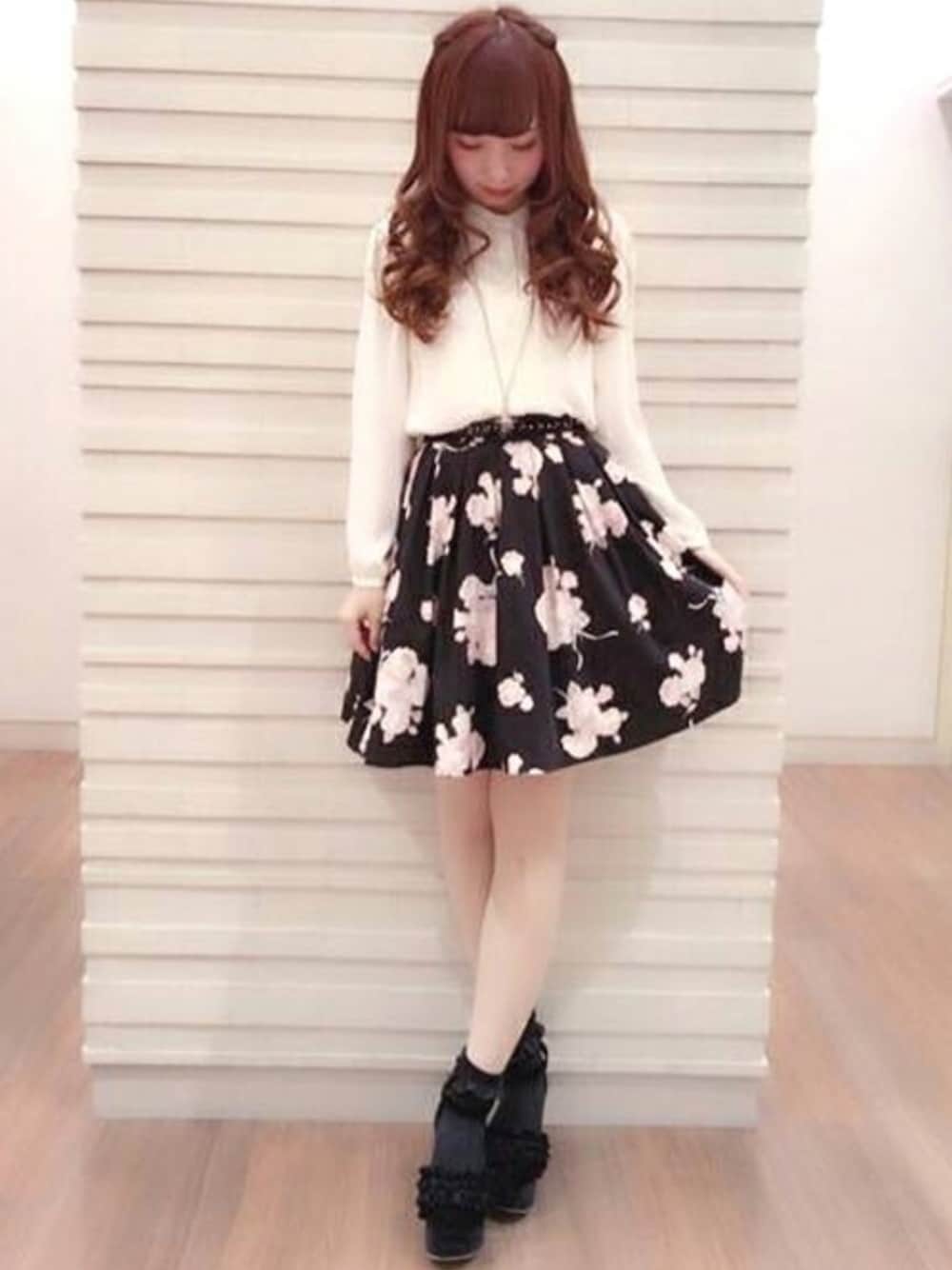 【レア】ミルフィーユクローゼット ピンク スカート レア】ミルフィーユクローゼット ピンク スカート 商品詳細ページ