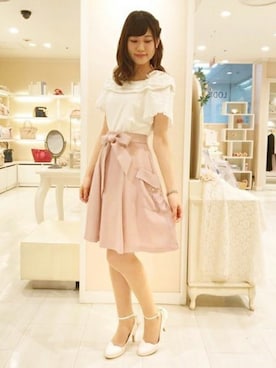 「LODISPOTTO（ロディスポット）のアイテム」を使った、LODISPOTTO OFFICIALさん（レディース・165cm）の春コーディネート