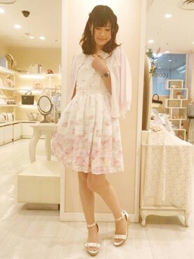 ワンピース ドレスを使った ベビーピンク の人気ファッションコーディネート Wear