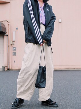 「BEAMS（ビームス）のアイテム（ナイロンジャケット）」を使った、ARu.さん（メンズ・172cm）の夏コーディネート