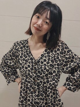 「on brandのアイテム（パーカー、ブルー系）」を使った、Amberさん（レディース・160cm）の秋コーディネート