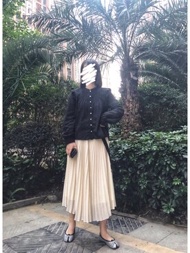 「ZARA（ザラ）のアイテム（トップス、ブラック系）」を使った、Amberさん（レディース・160cm）の秋コーディネート