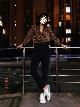 「ZARA（ザラ）のアイテム（シャツ/ブラウス、ブラウン系）」を使った、Amberさん（レディース・160cm）の秋コーディネート