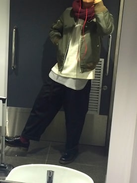 「tk.TAKEO KIKUCHI（ティーケータケオキクチ）のアイテム（MA-1）」を使った、TAKAHITOさん（メンズ・171cm）の冬コーディネート