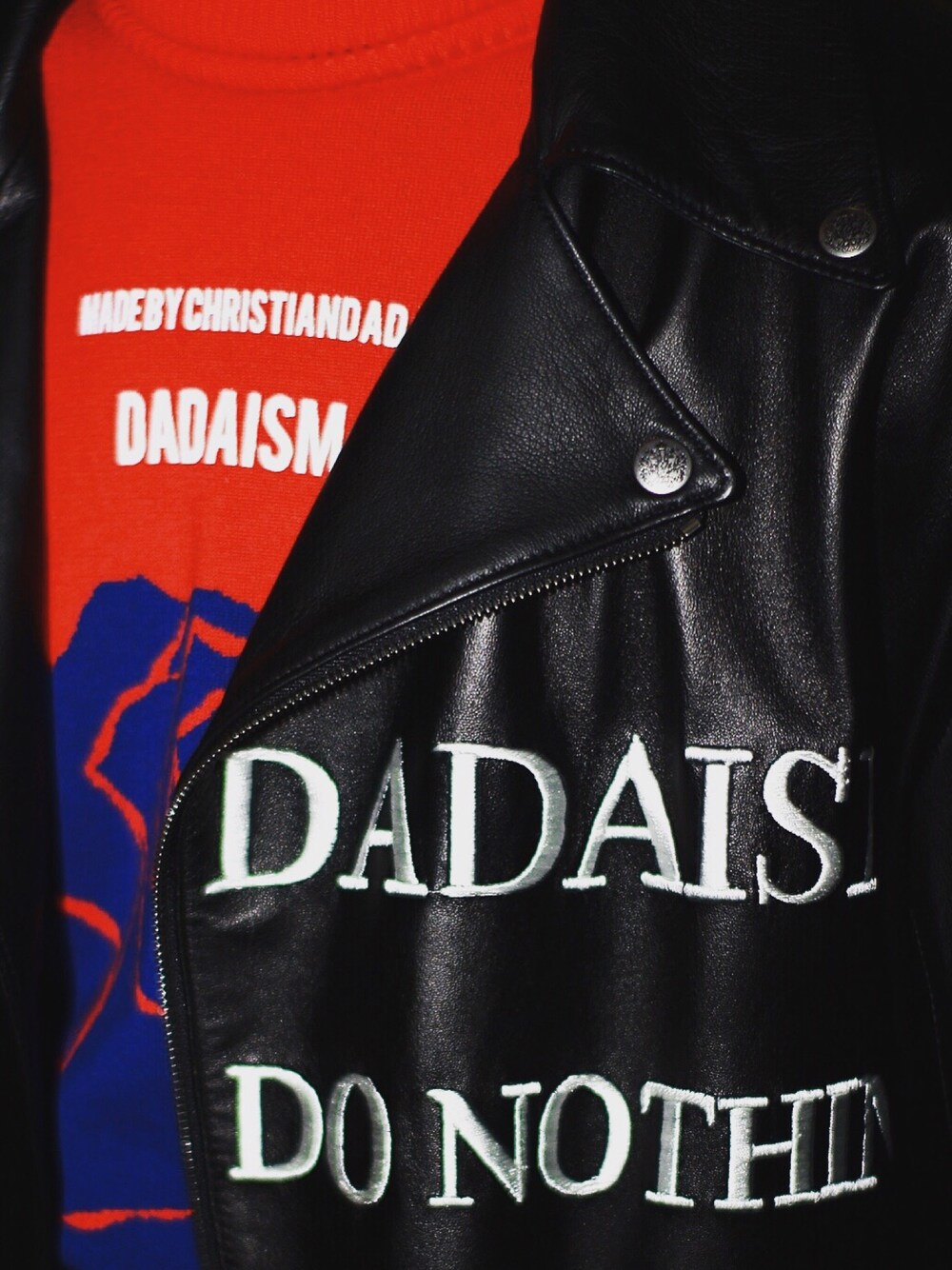 ルロイ修道士さんの「Poetic Embroidery Frayed Hem Motorcycle Leather Jacket（CHRISTIAN DADA）」を使ったコーディネート