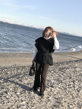 「select MOCA（セレクトモカ）のオーバーサイズベスト(ビックシルエット一重仕立てボタンデザインウエストマークベスト)（ベスト、ブルー系）」を使った、ミズキさん（レディース・160cm）の冬コーディネート