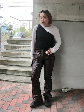「kakavakaのアイテム（パンツ、ブラウン系）」を使った、ミズキさん（レディース・160cm）の春コーディネート
