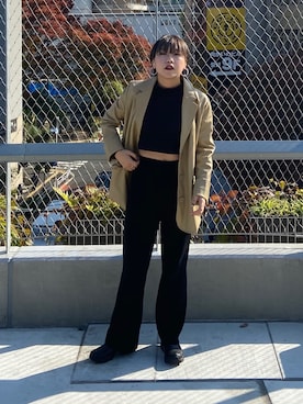 「select MOCA（セレクトモカ）のスウェードライクロングパンツ/ウエストゴムストレートハイウエストフルレングスパンツ（その他パンツ、ブラック系）」を使った、ミズキさん（レディース・160cm）の秋コーディネート