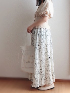 「袖ボリューム」｜「アイテム（パンプス）」を使った、kさん（レディース・158cm）の春コーディネート