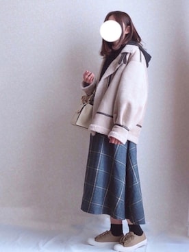 「パーカー」｜「アイテム（ムートンコート）」を使った、kさん（レディース・158cm）の秋コーディネート