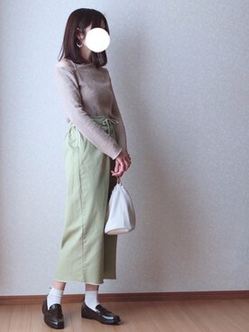 「巾着バッグ」｜「アイテム（レインシューズ）」を使った、kさん（レディース・158cm）の春コーディネート
