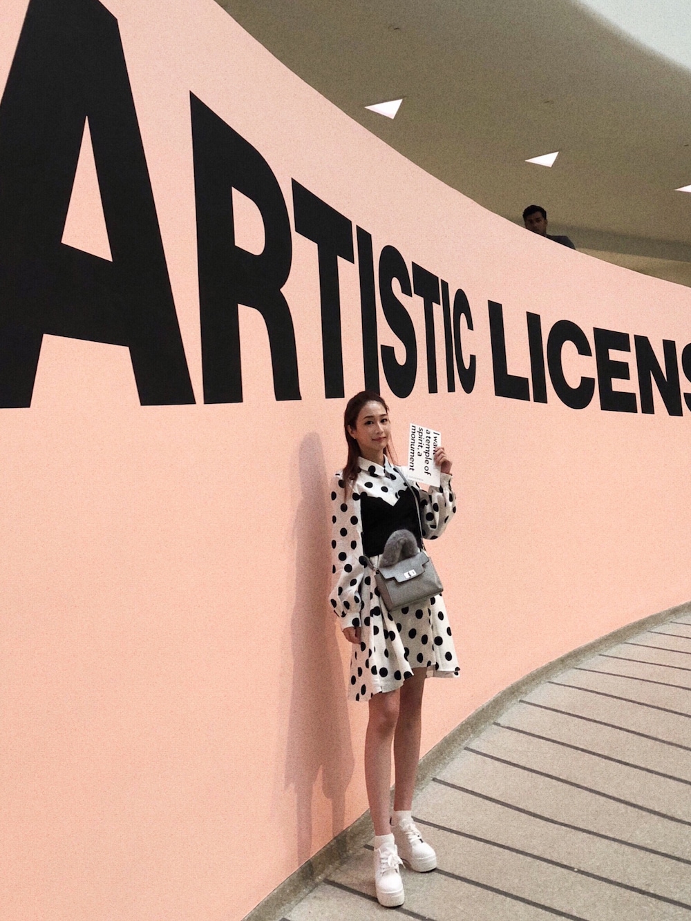 「ラブアンドピース2019、休日スタイル、outfit、秋のコーデ、オトナガーリー、プチプラ、韓国ファッション、ボリューム袖、スニーカー、おしゃれさんと繋がりたい」｜「Srokuのアイテム（ワンピース/ドレス、ホワイト系）」を使った、taihiさん（レディース・157cm）の秋コーディネートの1枚目の写真