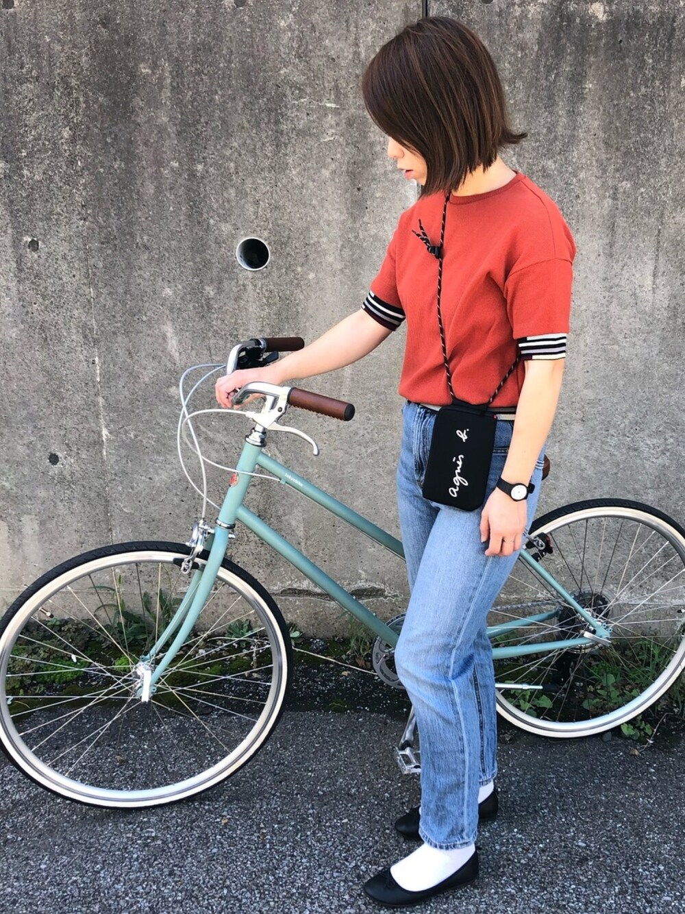 「ootd、デニム、シンプル、秋のコーデ、休日スタイル、オトナカジュアル」｜「KBFのマルチカラーリブTシャツ（Tシャツ/カットソー、オレンジ系）」を使った、ayumiさん（レディース・156cm）の秋コーディネートの1枚目の写真