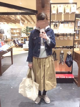 「YAECA」｜「アイテム（デニムジャケット）」を使った、sandyさん（レディース・161cm）の冬コーディネート