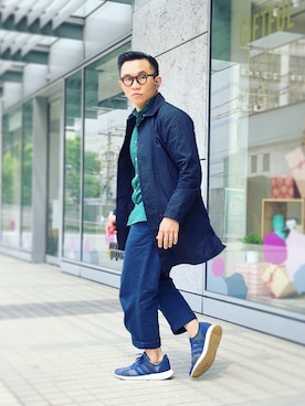 「adidas originals」｜「アイテム（トレンチコート）」を使った、Colorholic manさん（メンズ・172cm）の春コーディネート