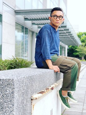 「plain-me（プレインミー）のアイテム（カーゴパンツ）」を使った、Colorholic manさん（メンズ・172cm）の夏コーディネート