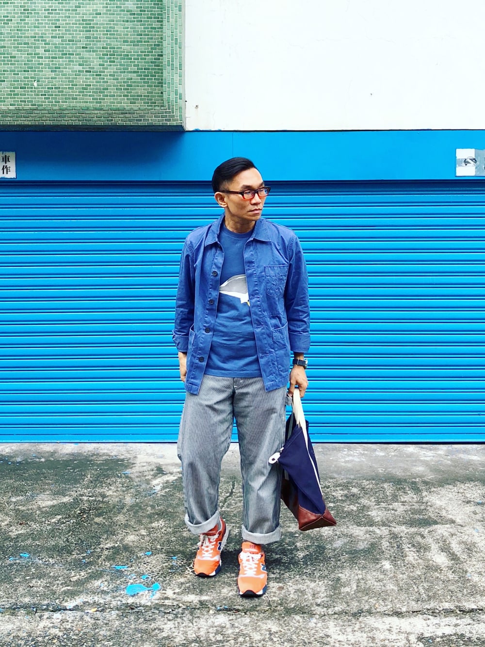「UNIQLO、UNIQLO JW ANDERSON、Stan Ray、New Balance、new balance 998、new balance MADE IN USA、J.CREW、ootd、streetstyle、streetfashion」｜「UNIQLOのアイテム（Tシャツ/カットソー、ブルー系）」を使った、Colorholic manさん（メンズ・172cm）の秋コーディネートの1枚目の写真
