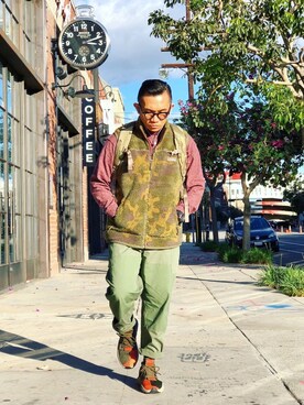 「J.CREW」｜「アイテム（その他アウター）」を使った、Colorholic manさん（メンズ・172cm）の冬コーディネート