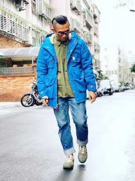 「EDWIN」｜「アイテム（マウンテンパーカー）」を使った、Colorholic manさん（メンズ・172cm）の春コーディネート