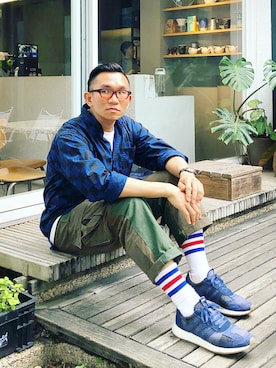 「plain-me（プレインミー）のアイテム（カーゴパンツ）」を使った、Colorholic manさん（メンズ・172cm）の春コーディネート