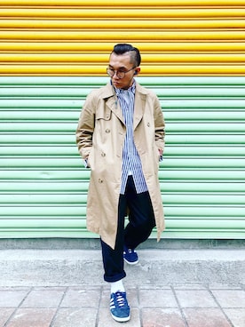「adidas originals」｜「アイテム（トレンチコート）」を使った、Colorholic manさん（メンズ・172cm）の秋コーディネート